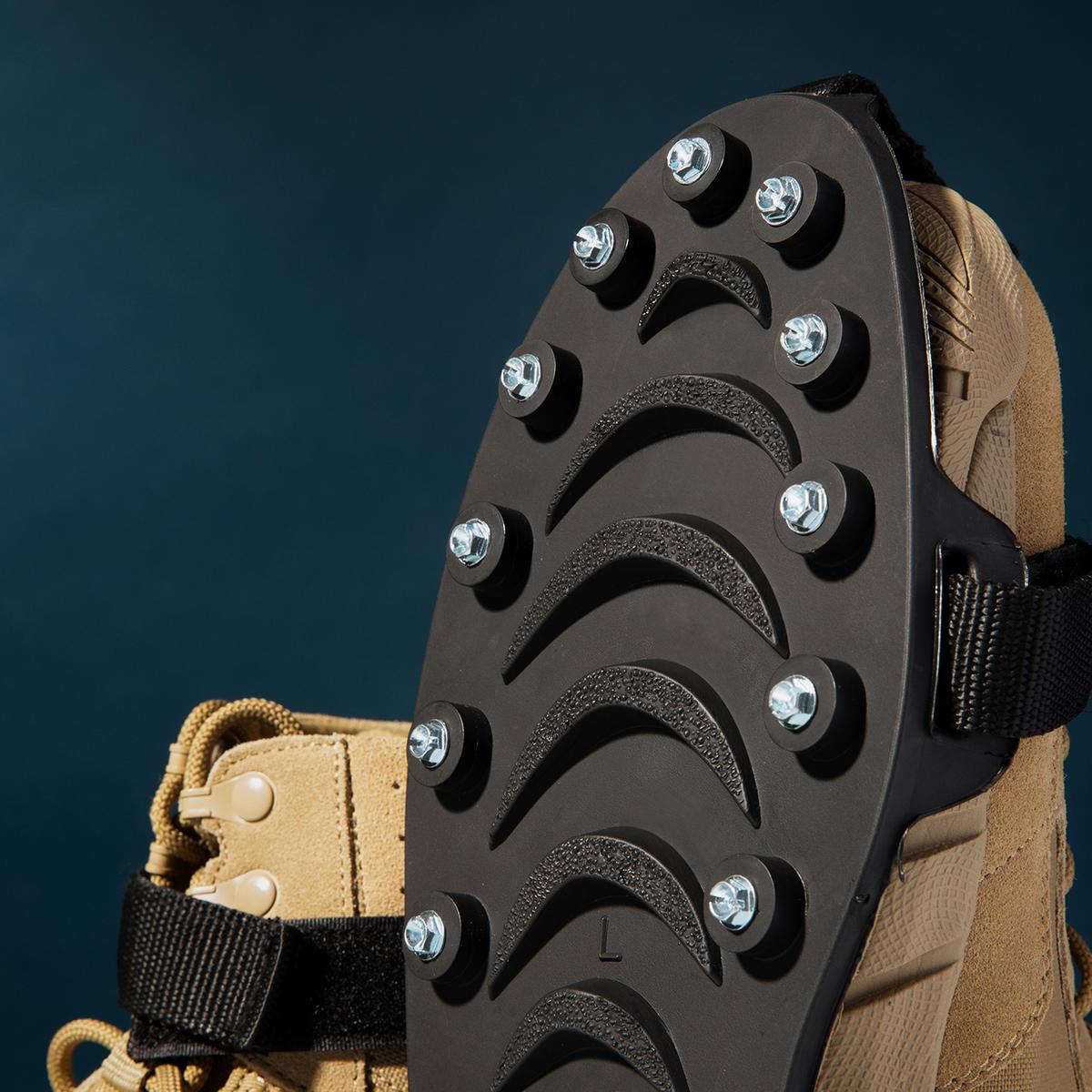 Action Traction Elite Hex — close-up of replaceable steel hex cleats